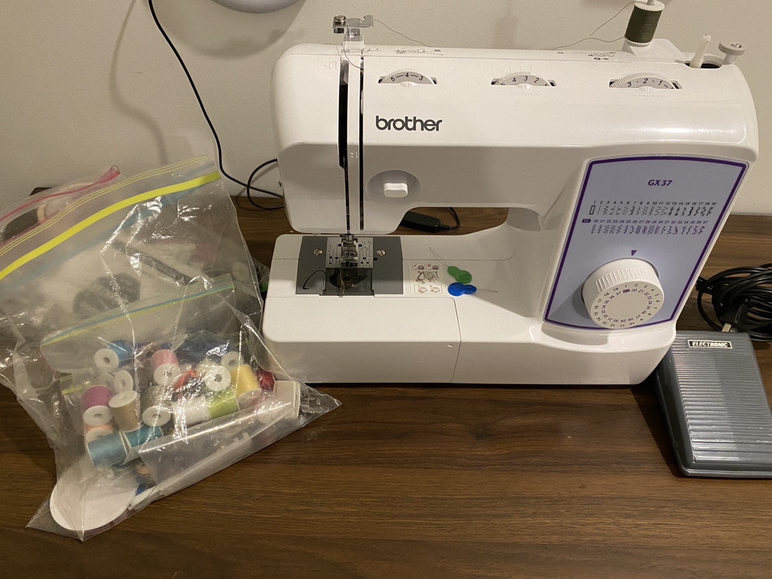 Brother GX37 sewing machine - photo 2