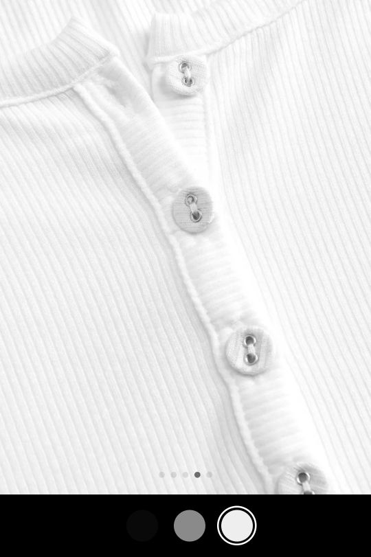[Unsealed] Three Square Neck Button-Up Crop Top (XS) - photo 5