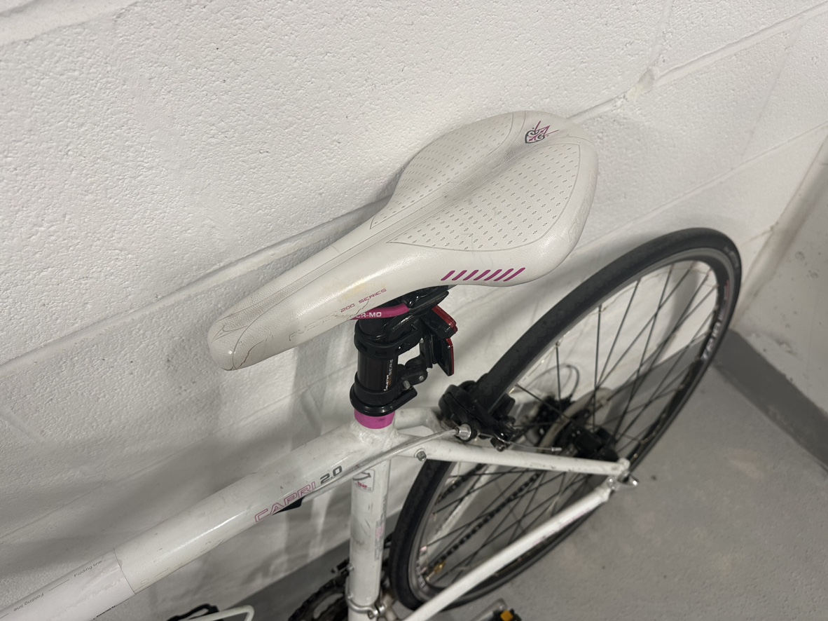 Raleigh road bike (light weight with aluminum frame) - photo 2