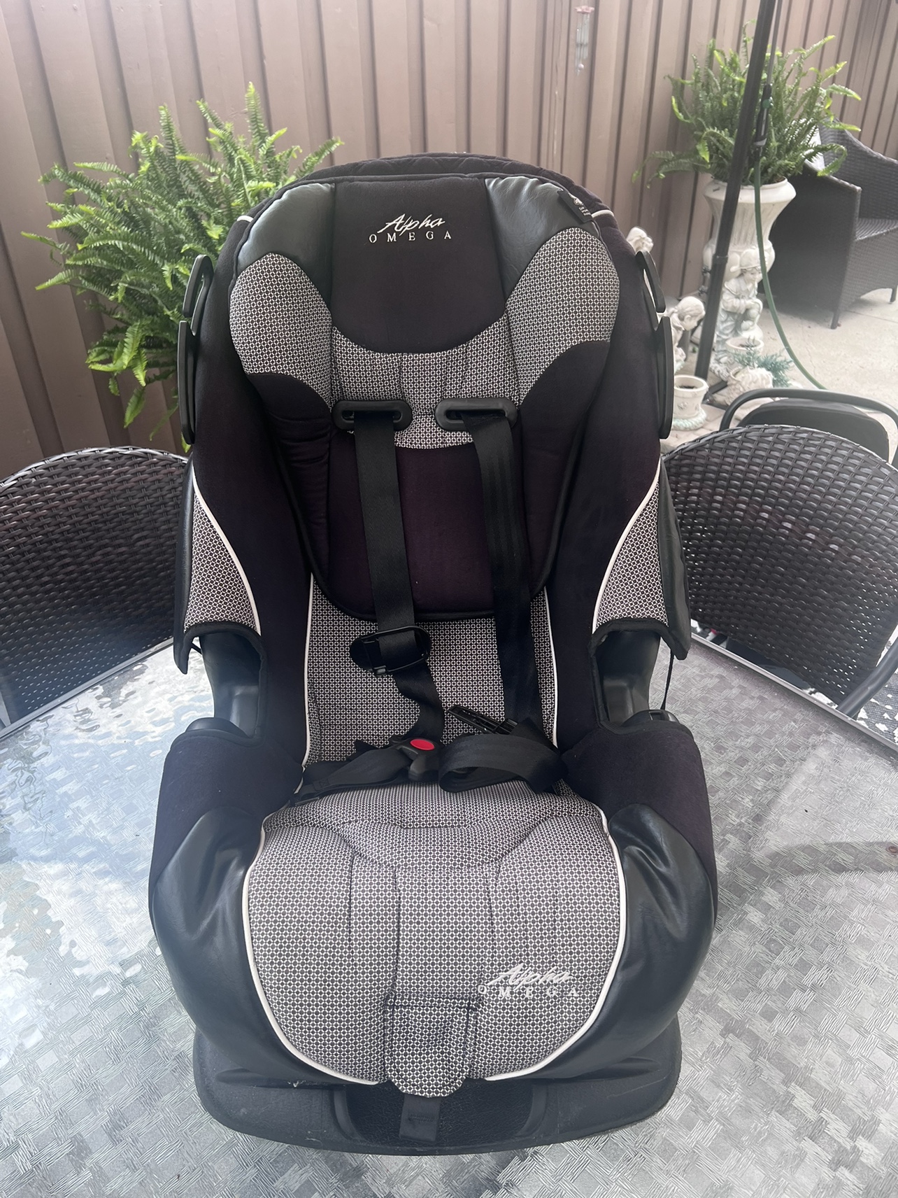 Baby car seat for cheap need gone fast - photo 2