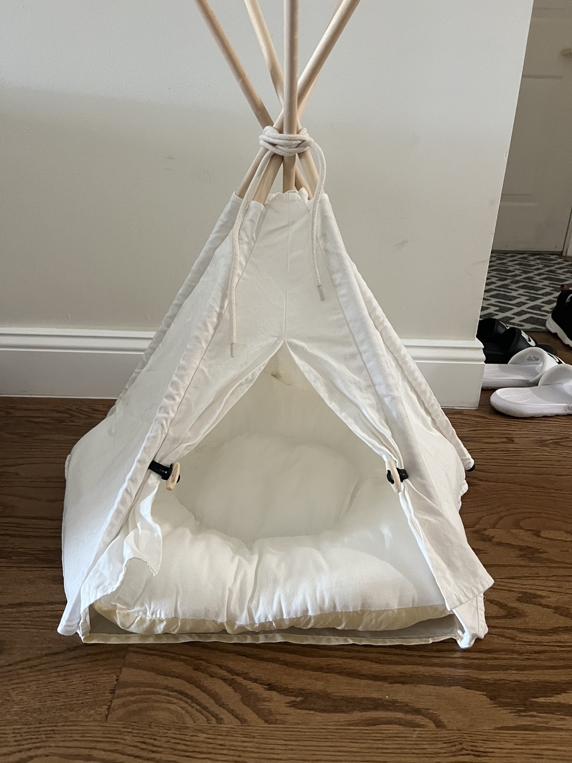 Pet bedding, barely used - photo 2