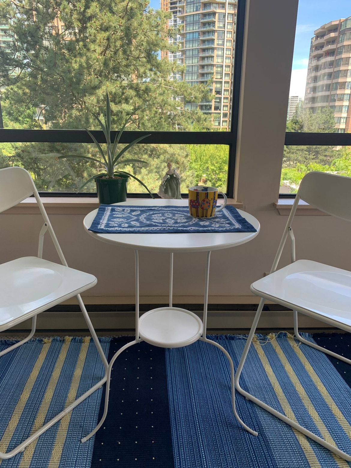 Round End Table