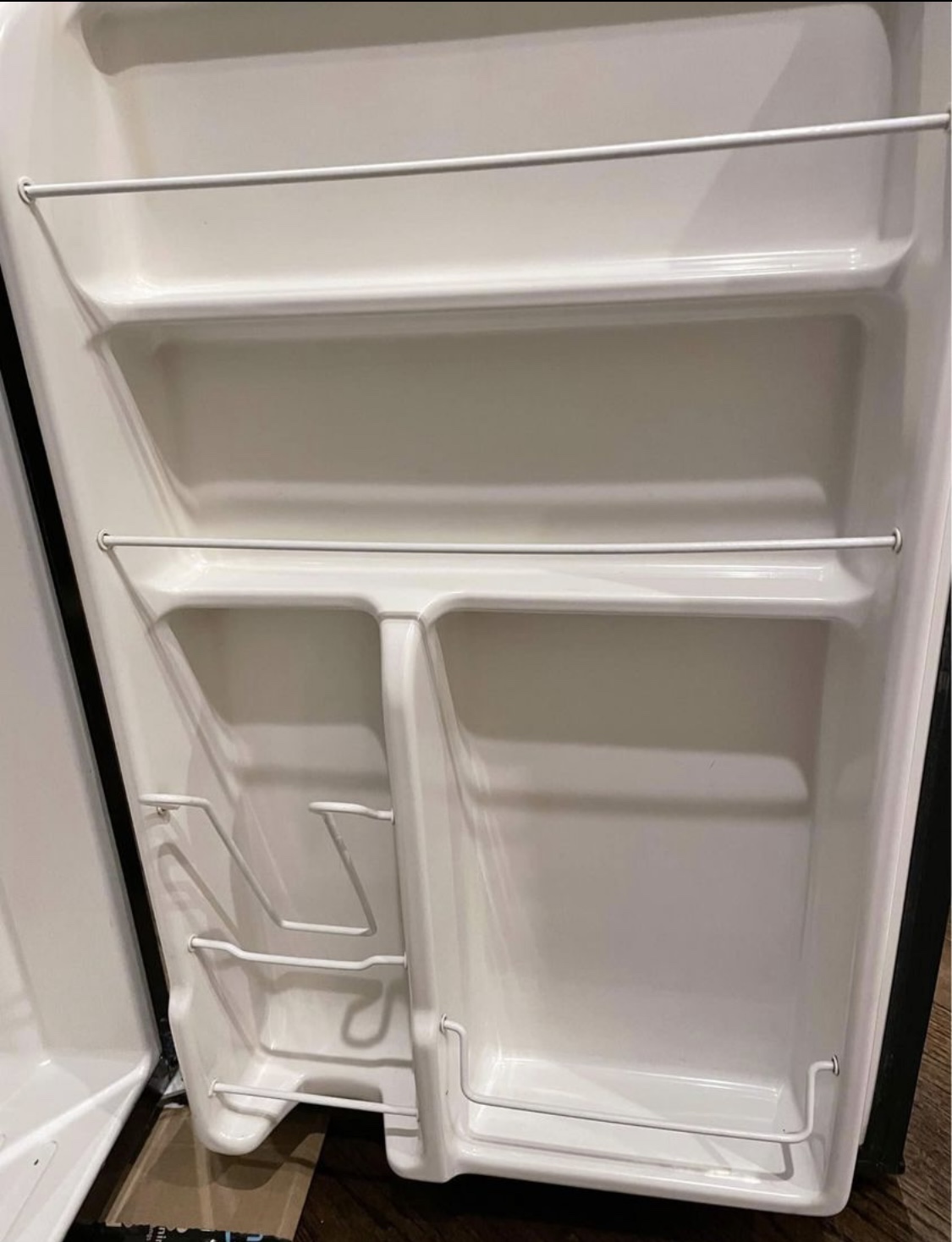 GE mini fridge - photo 3