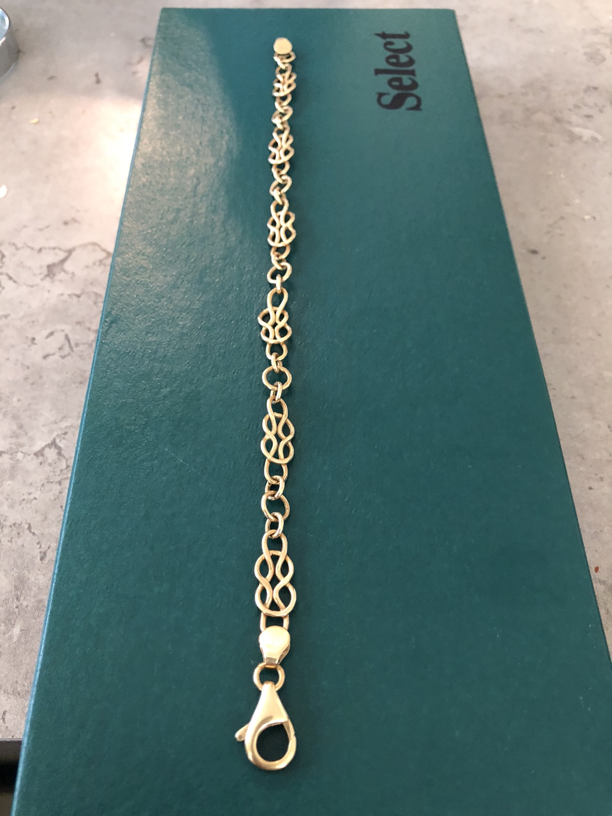 14 K reall gold Bracelet thumbnail