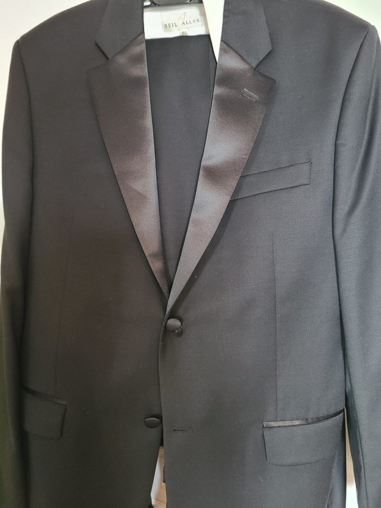 Black Calvin Klein tuxedo image indicator(5)