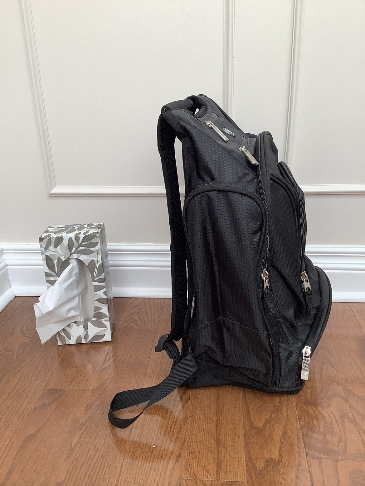 Ogio Laptop backpack weekender image indicator(2)