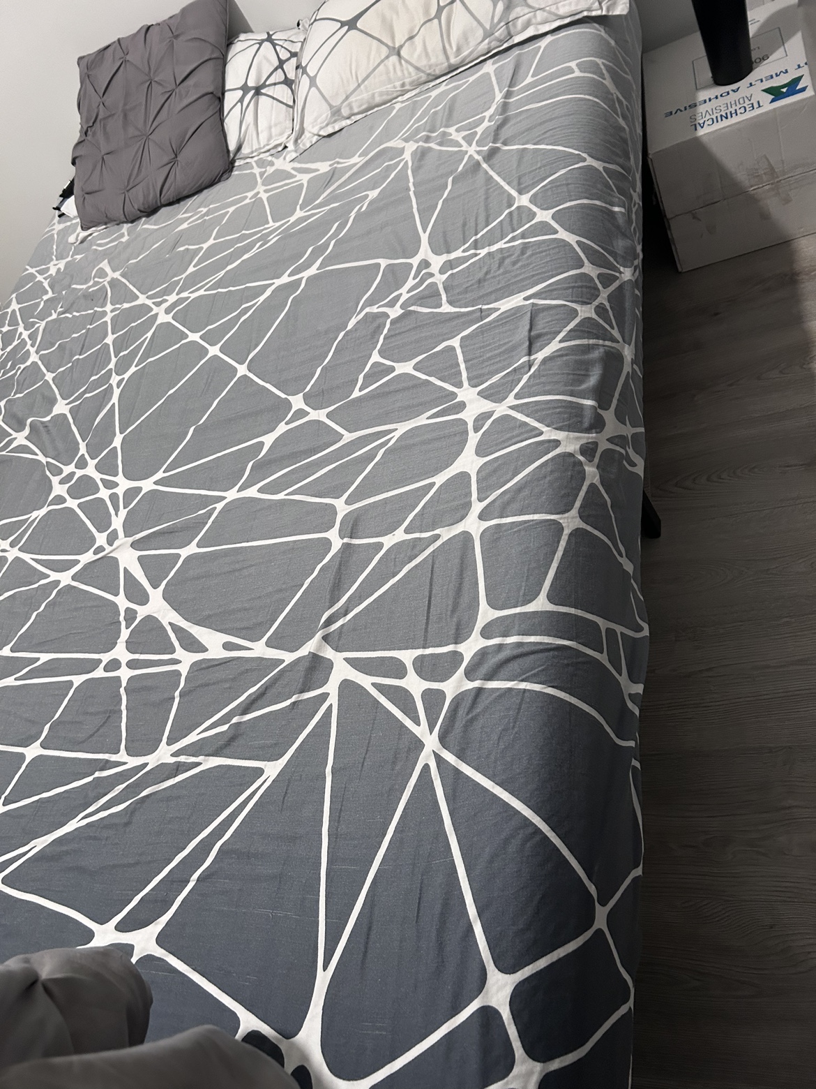 Queen size mattress - photo 4