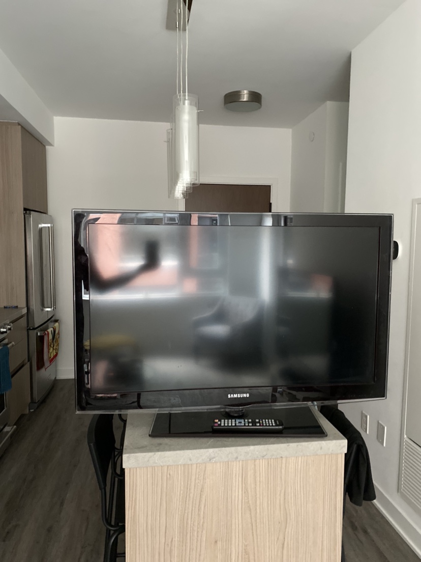 42 inch Samsung TV thumbnail