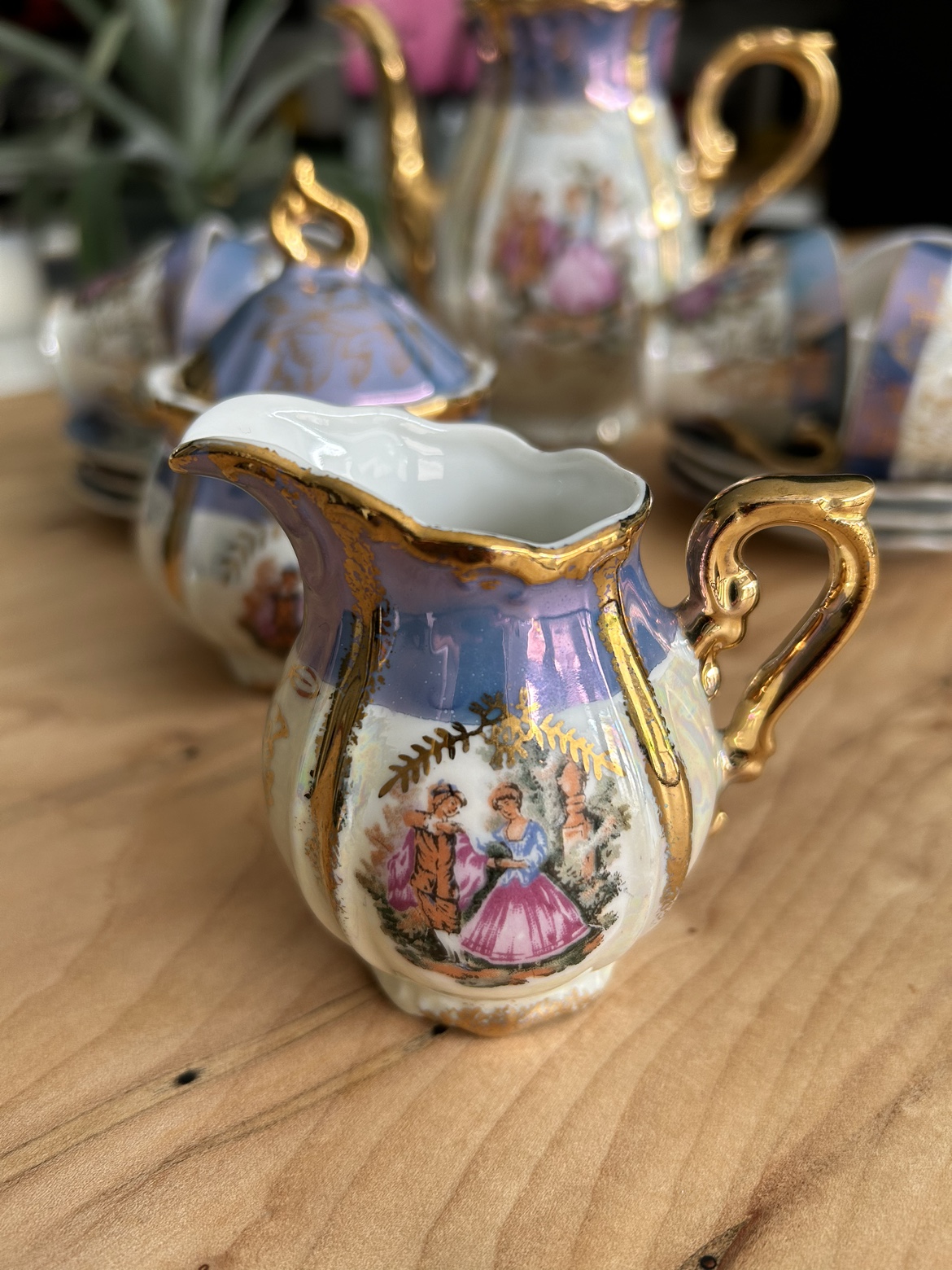 Vintage cup set with Victorian dancing couple. Made in Japan. - photo 4
