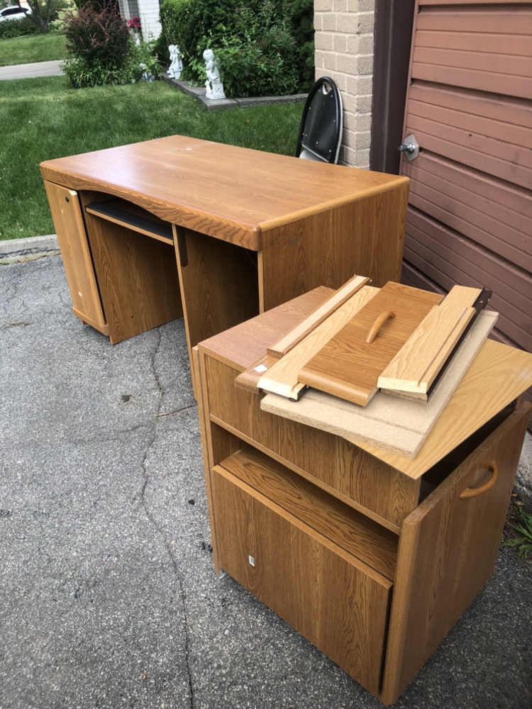 Office desk for sale thumbnail