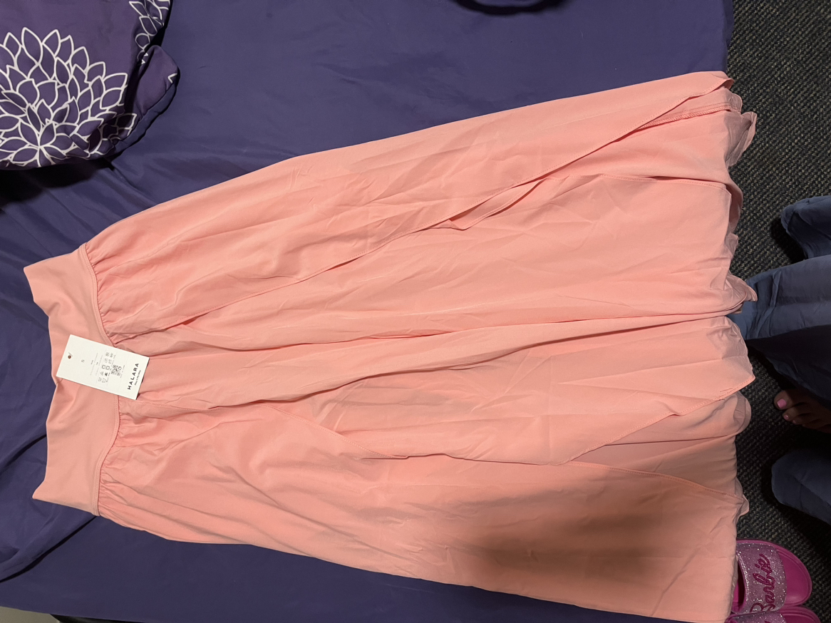 Brand new Halara Pants thumbnail