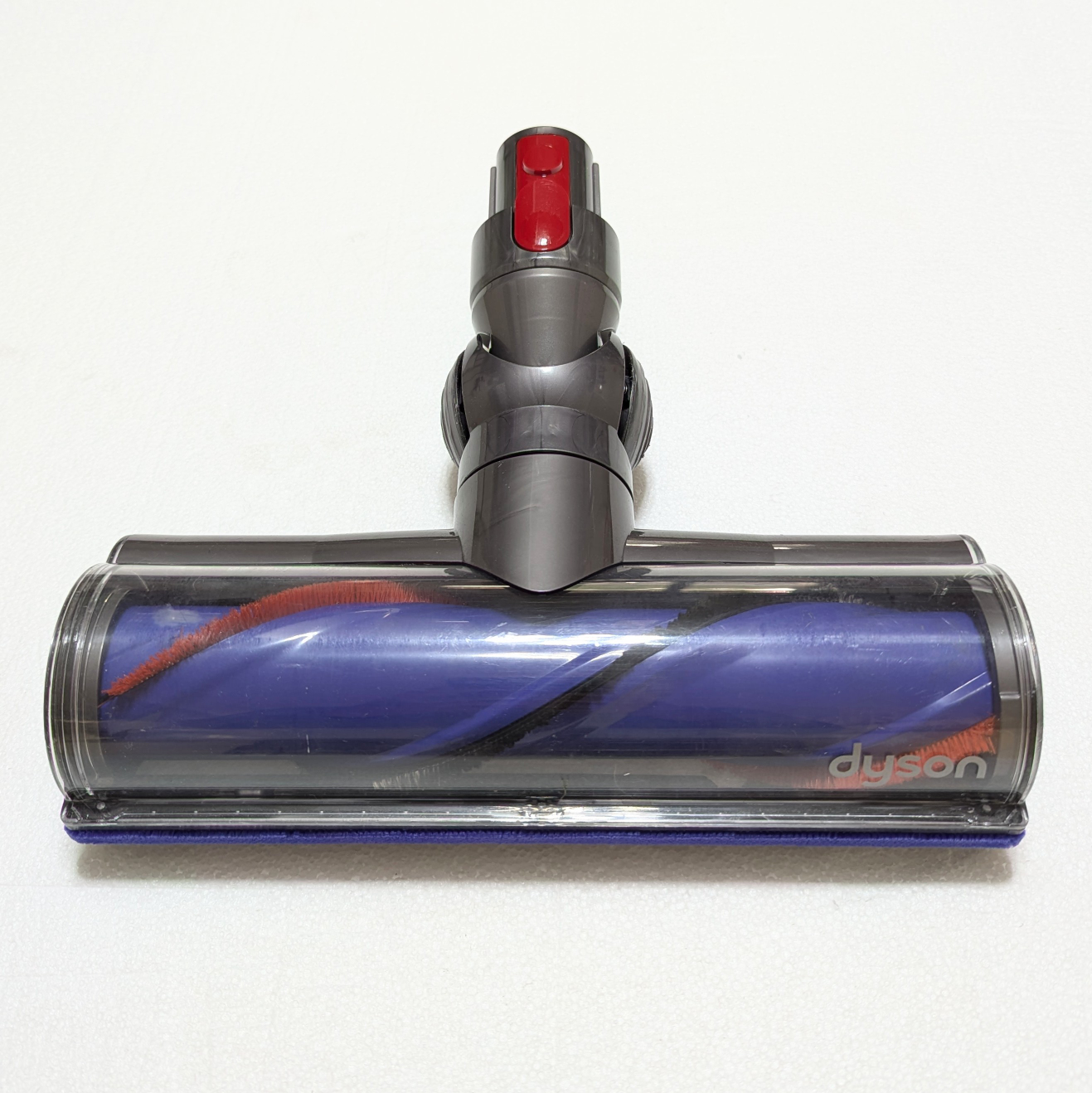 Dyson V7 Vacuum.  Deep cleaned and UV sanitized. image indicator(4)
