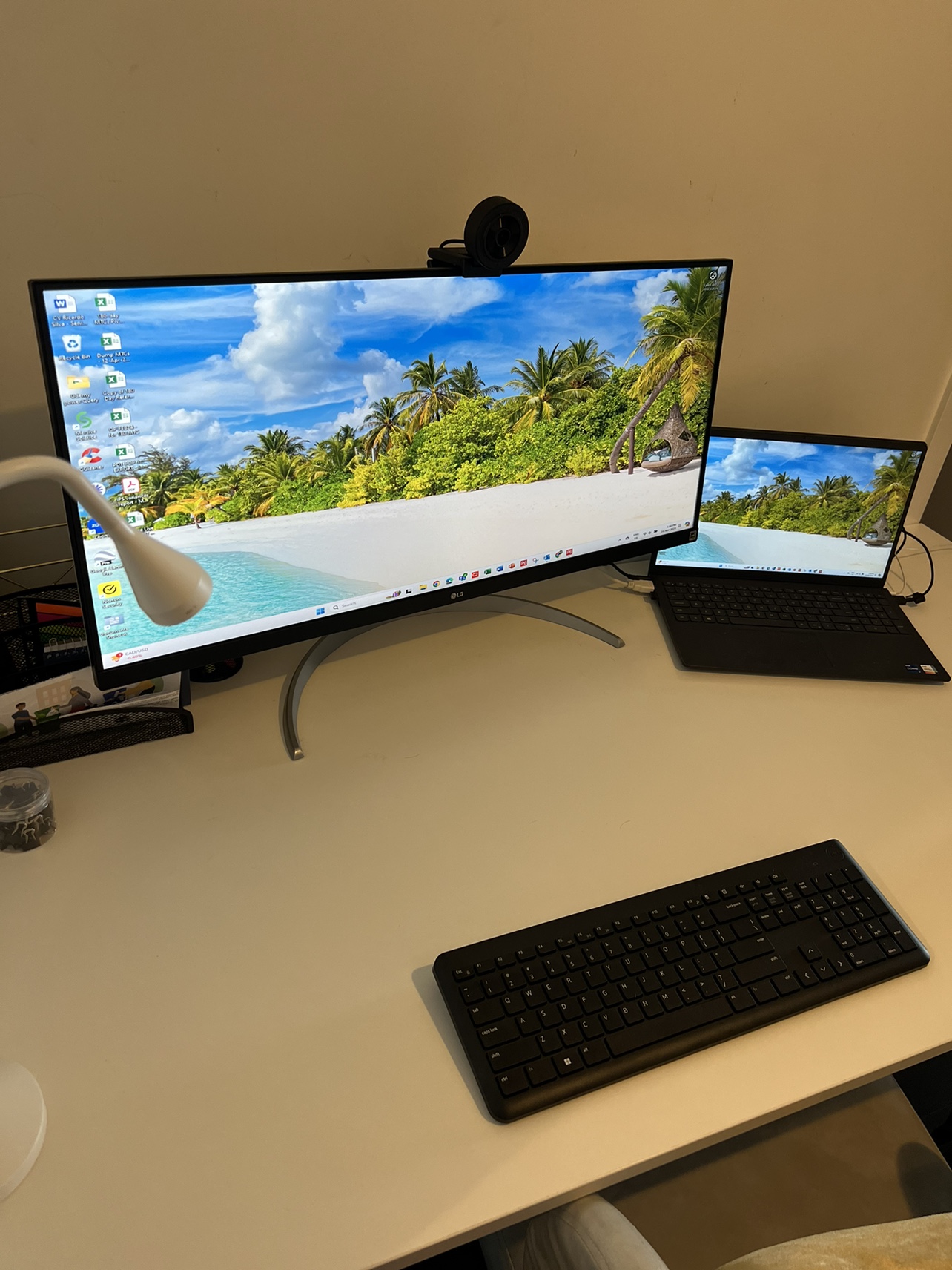 LG - UltraWide  34” monitor - like new
