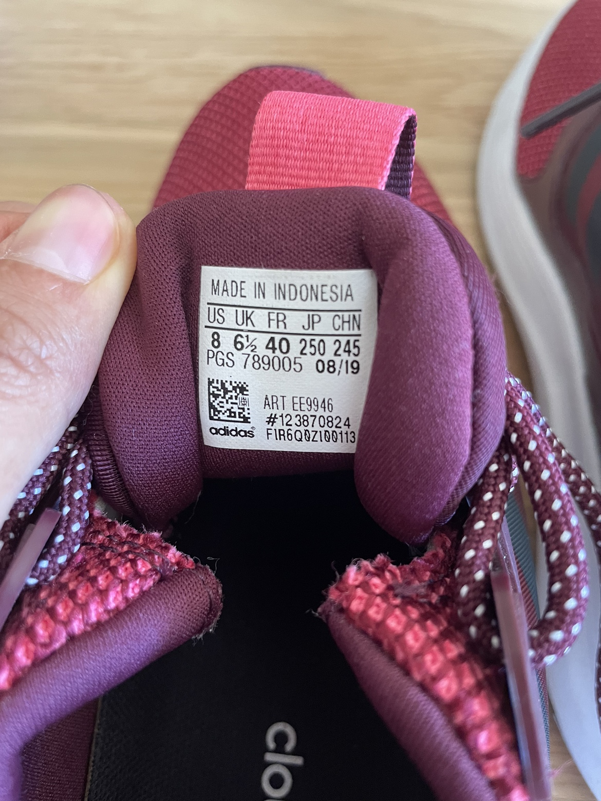 Adidas Cloudfoam image indicator(5)