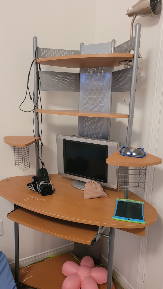 Computer desk