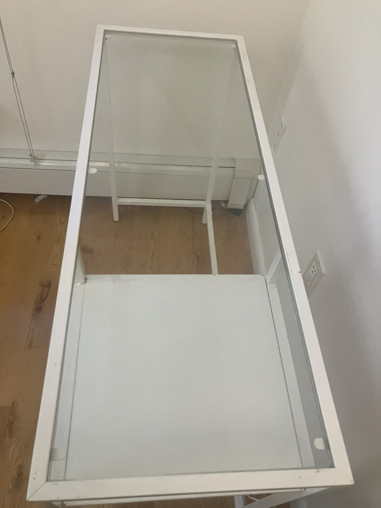 IKEA work desk (with glass panel) - photo 2