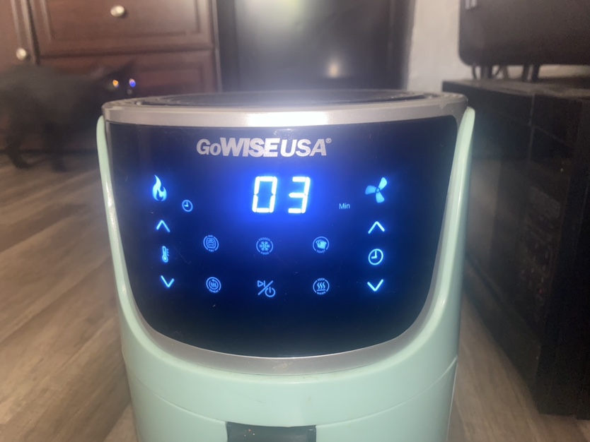 Mini 5 in 1 Mint Color 1.7-2 quart Air fryer - photo 2