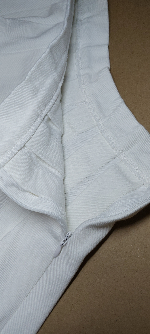 white pleated skirt image indicator(3)