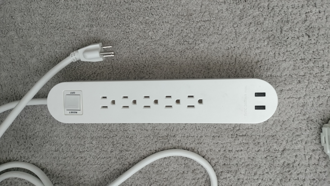 KOPPLA 5 outlet power strip and 2 USB port + extra 2 cables thumbnail