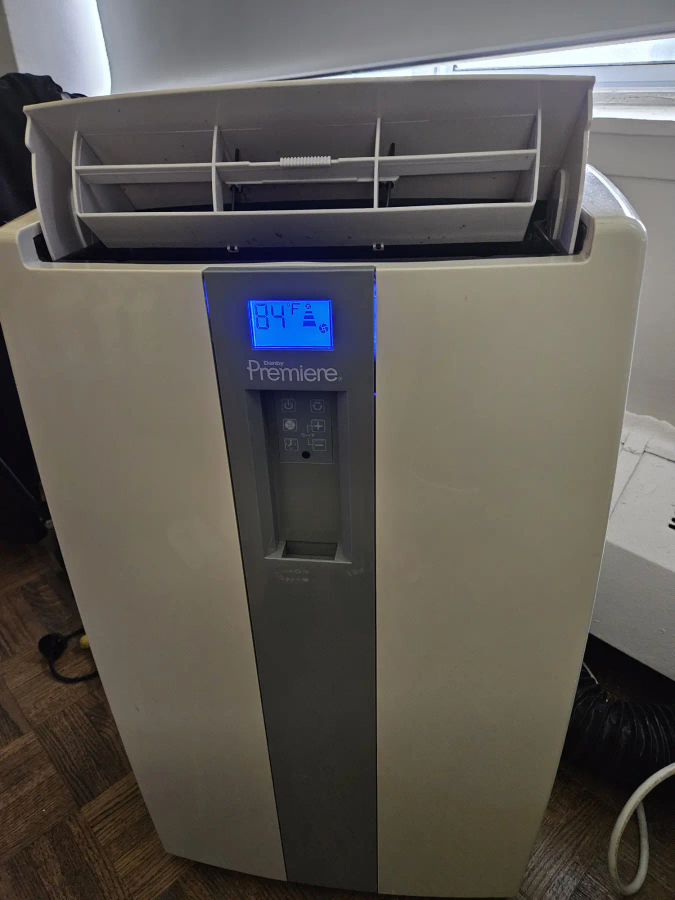 DANBY    Premiere 11000 BTU Portable Air Conditioner - photo 2