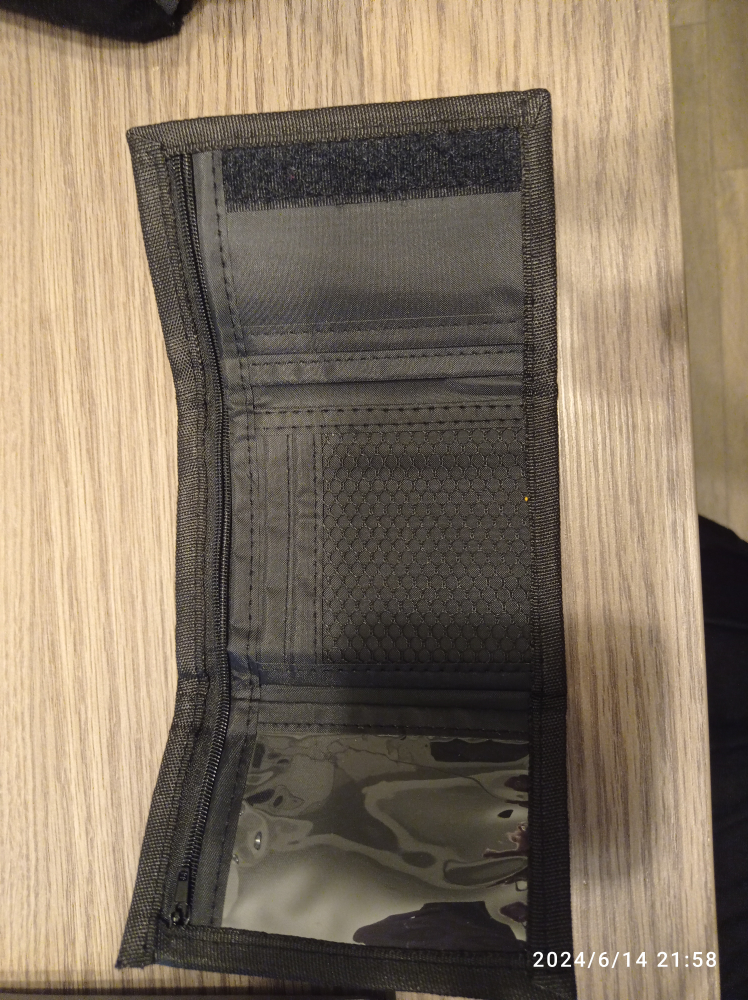 Canadian Wallet image indicator(2)