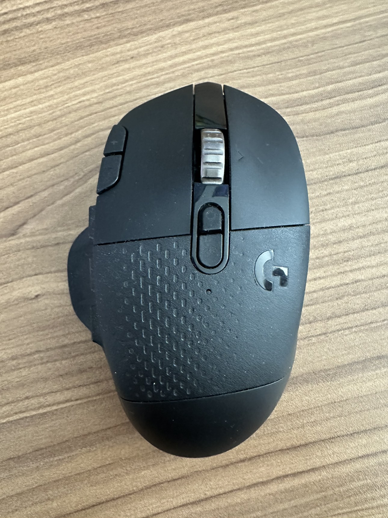 Logitech G604 Lightspeed Wireless Gaming Mouse thumbnail
