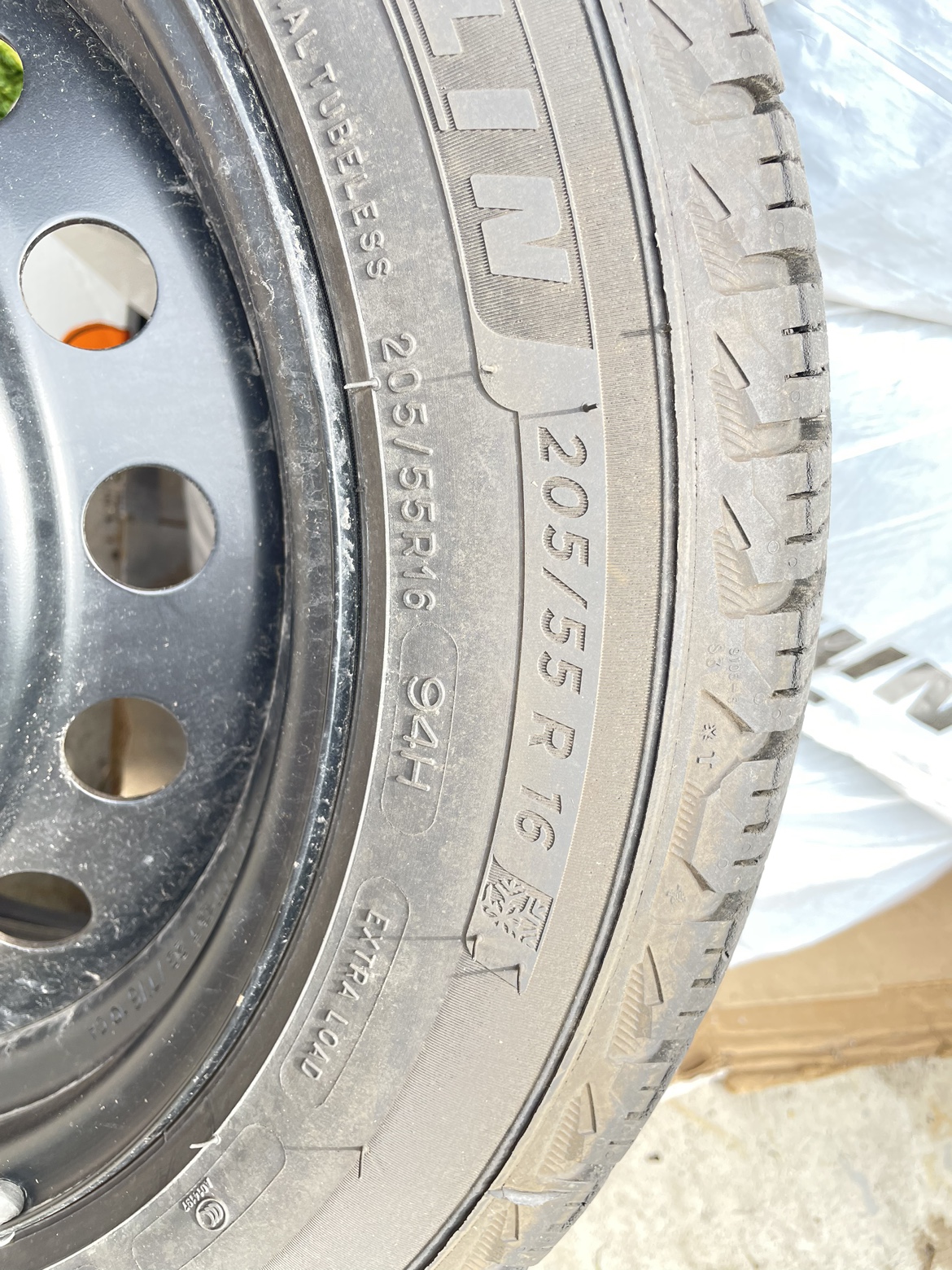 Michelin Winter Tires on rims 205/55/ R16 94H