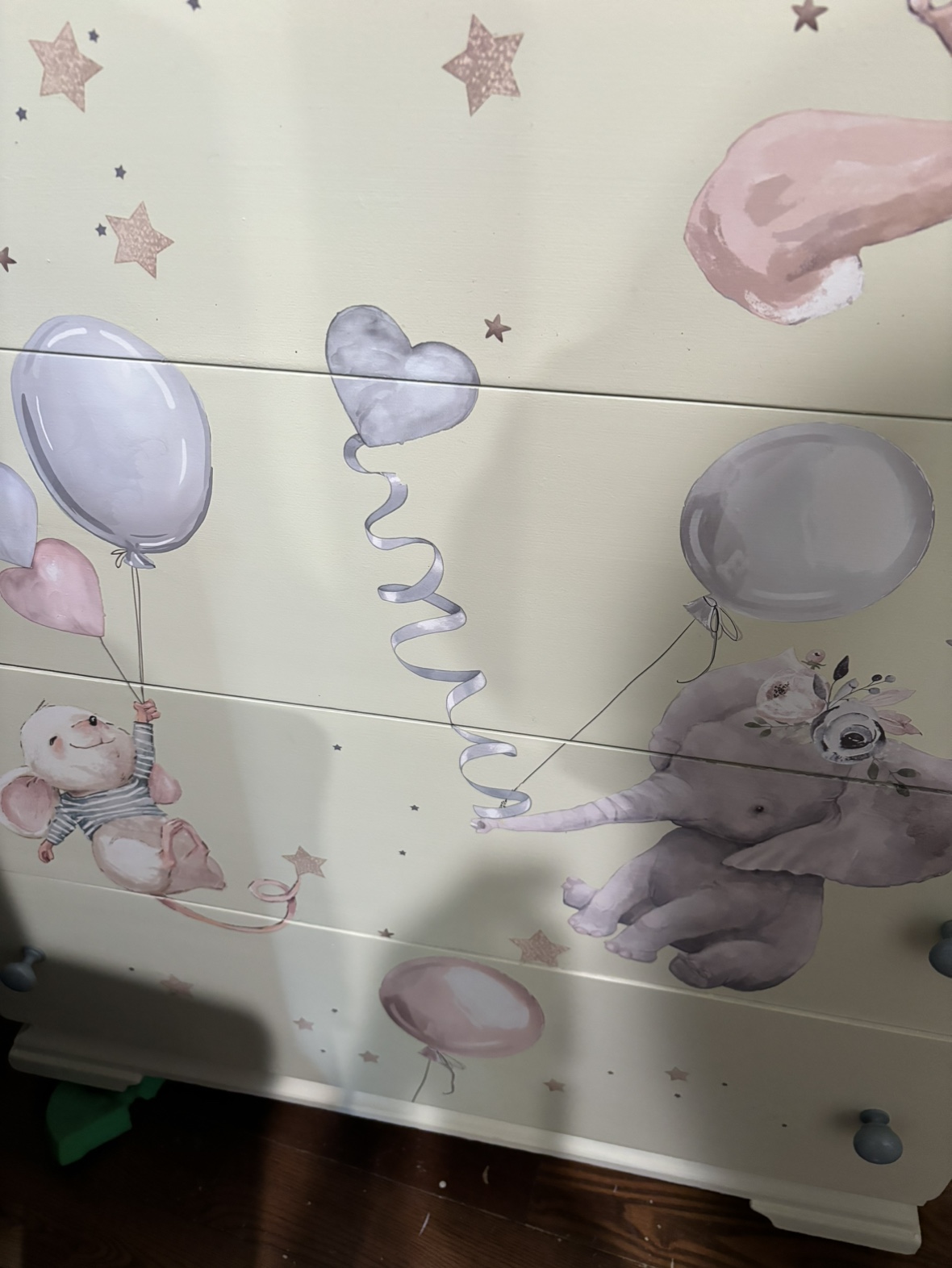 Baby / toddler dresser image indicator(2)