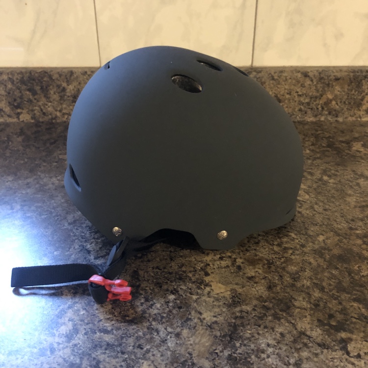 #freecycle bicycle 🚴 helmet size S 🧡❤️🧡 image indicator(2)