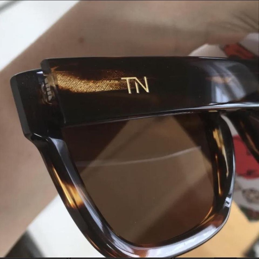 sunglasses tortoise shell new image indicator(2)