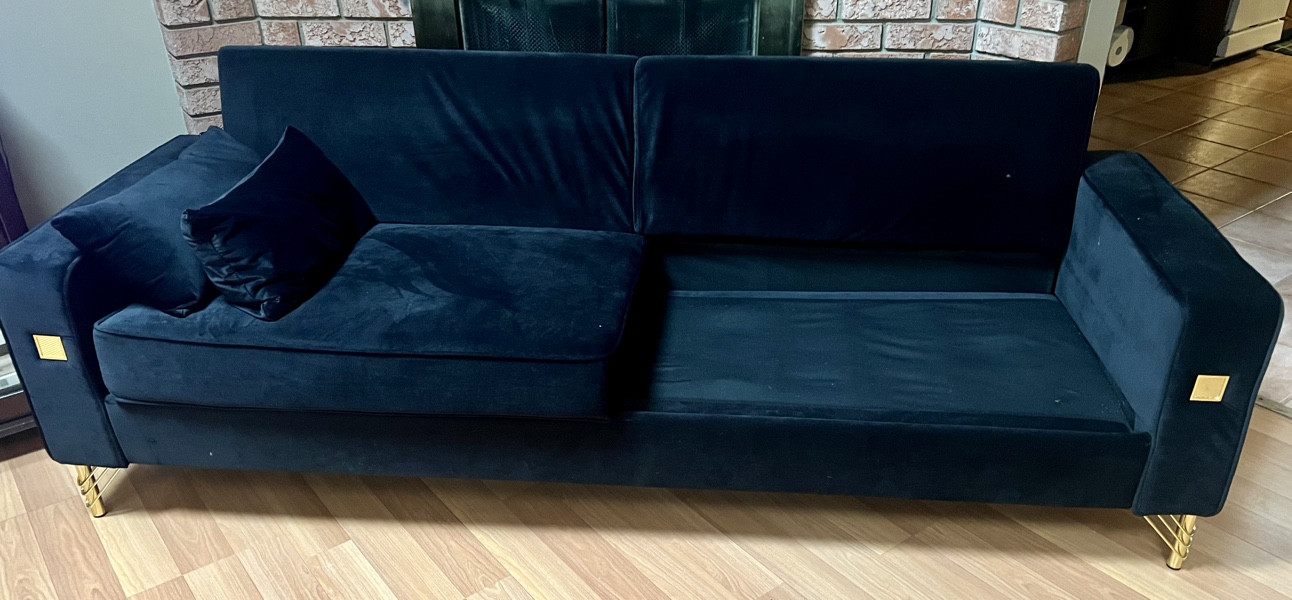 Velvet Sofa / Couch image indicator(3)