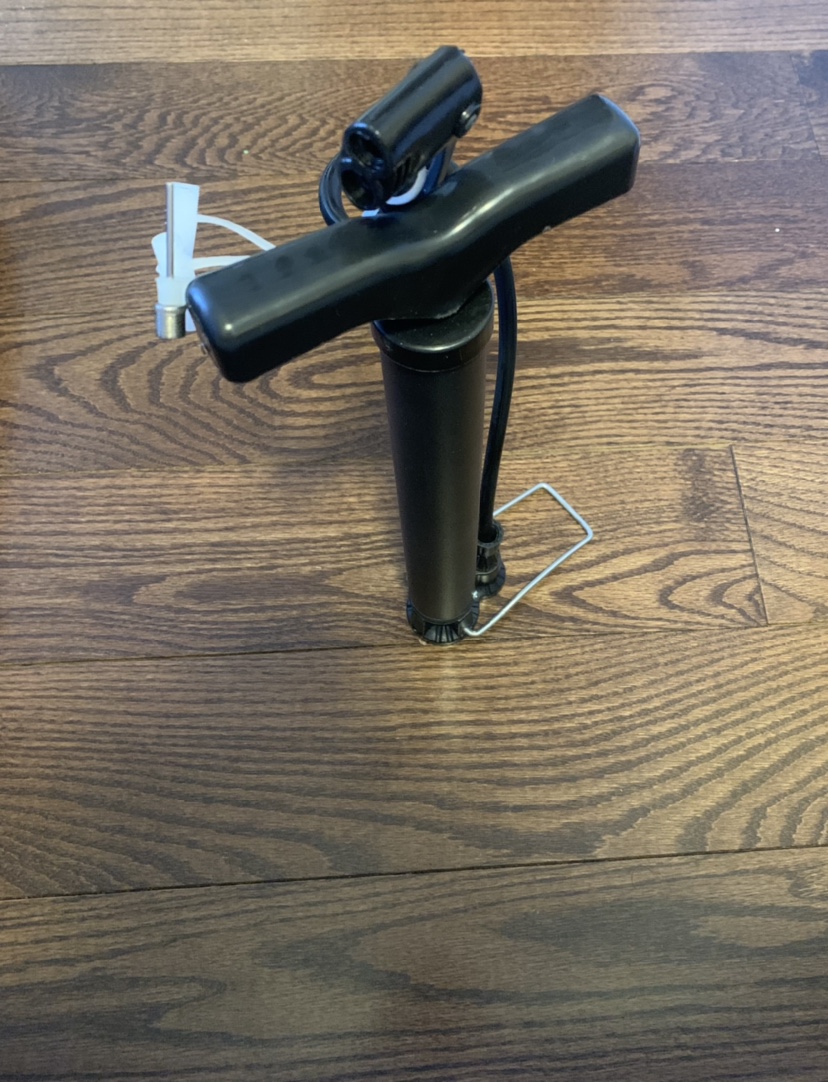 Wheel Up Air Pump (for Bikes, balloons, inflatable pools etc) image indicator(3)