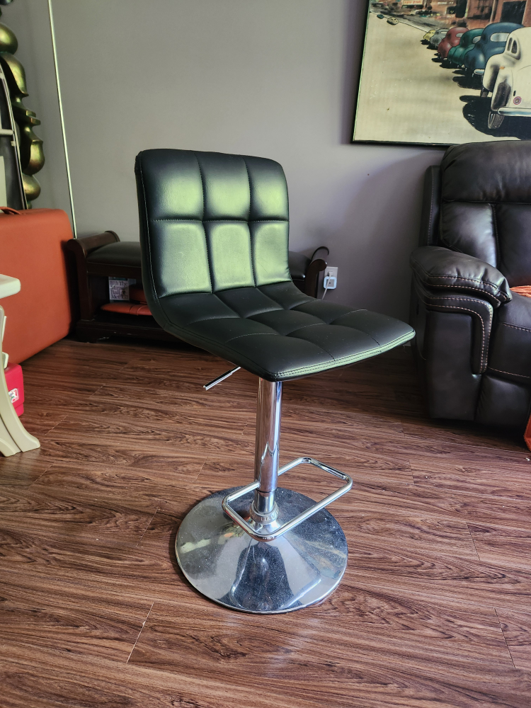Free Bar Stool - photo 3