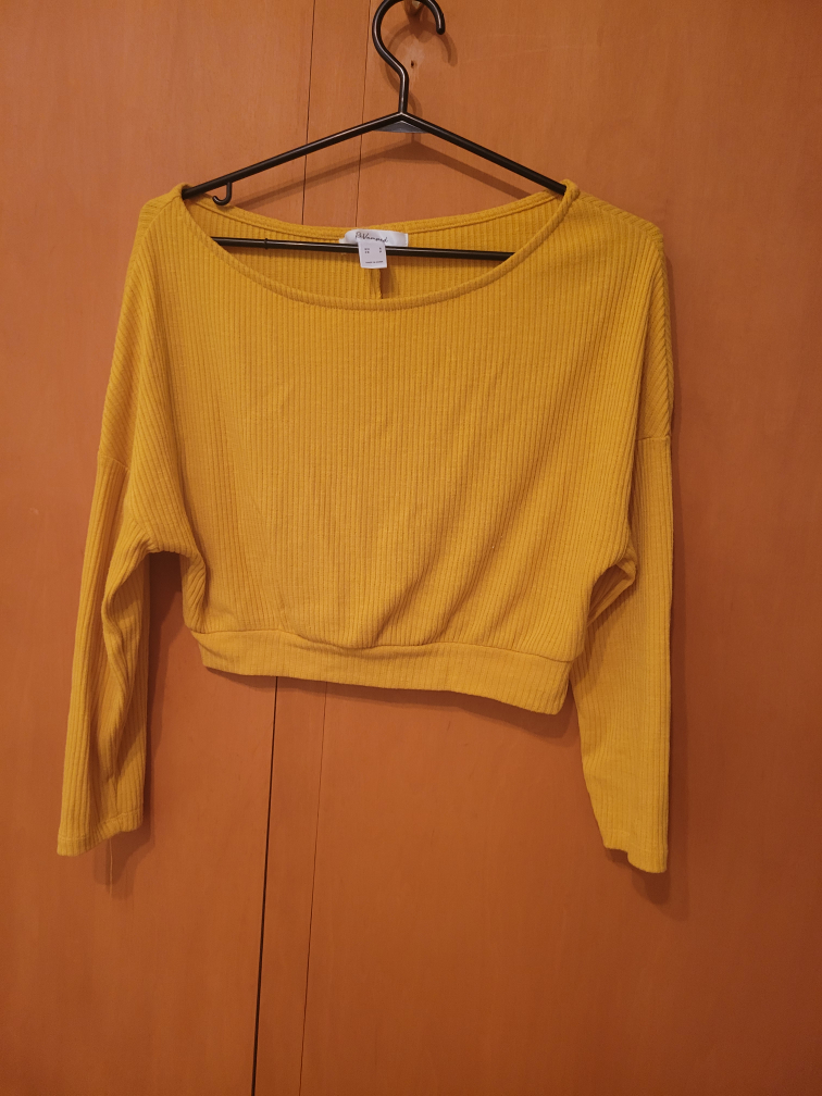 nice casual top for spring and  summer.