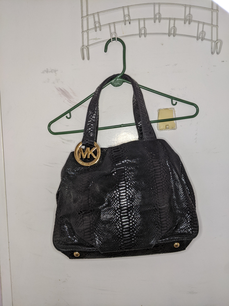 Michael Kors Fulton Python Leather Shoulder Bag Purse Embossed image indicator(2)