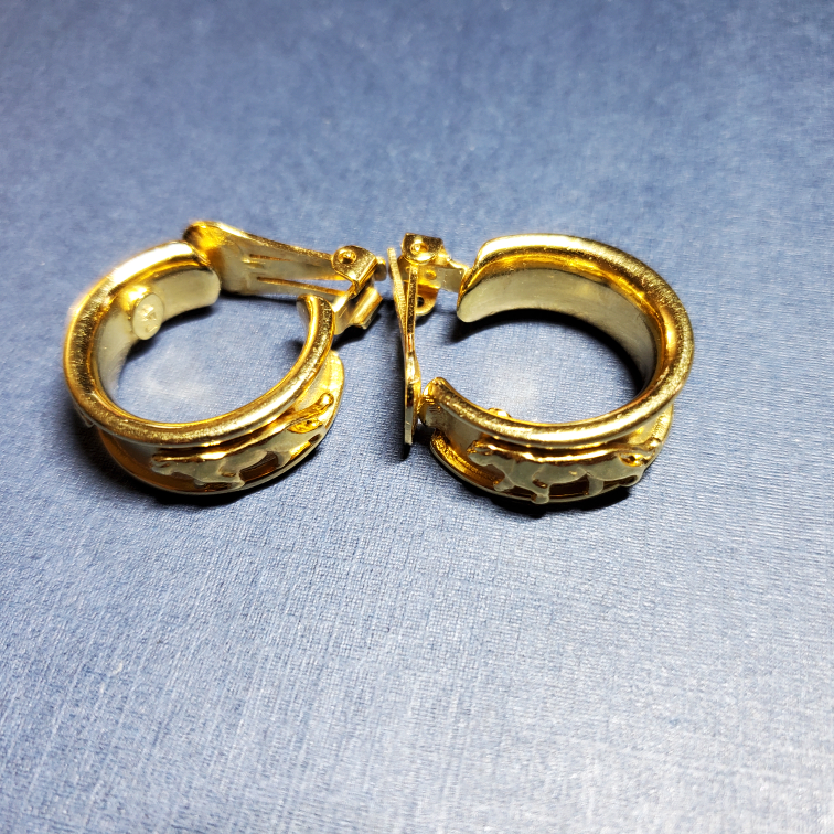 #63 Vtg. 70's-80's Jaguar Earings image indicator(2)