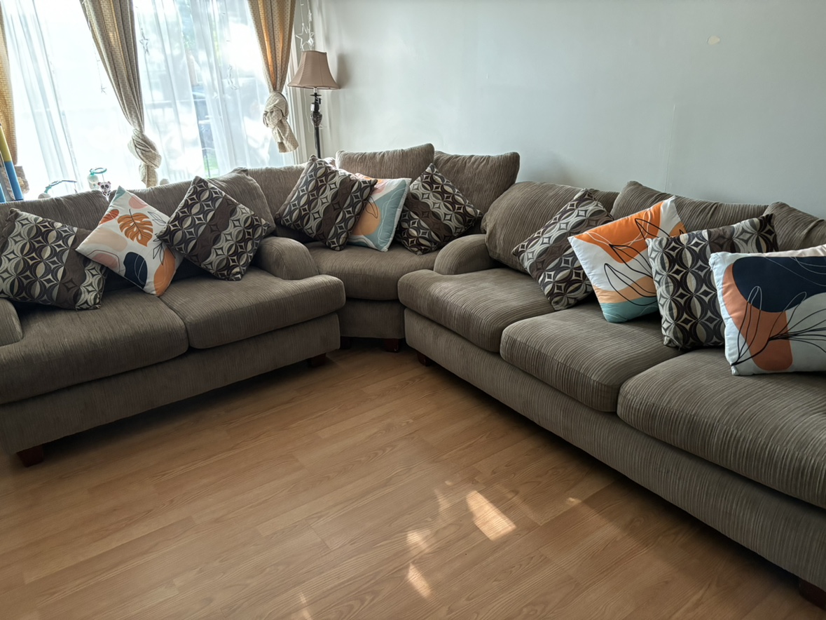Ainsley 3-Piece Fabric Reversible Sectional - photo 3