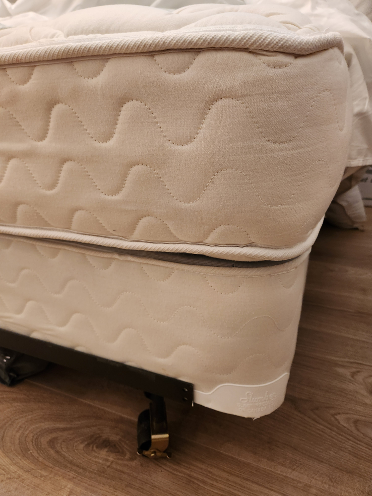 Double/Full Mattress & Boxspring - photo 2