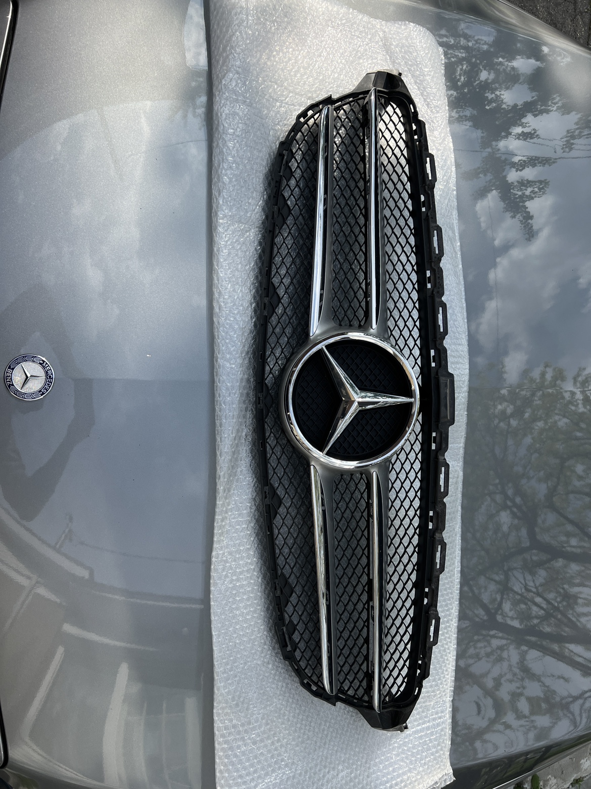 OEM Mercedes Benz c300 W205  Front Grill (2015-2019) - photo 3