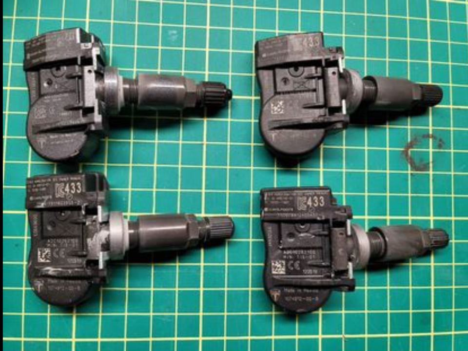 Tesla Model 3 TPMS set of 4
