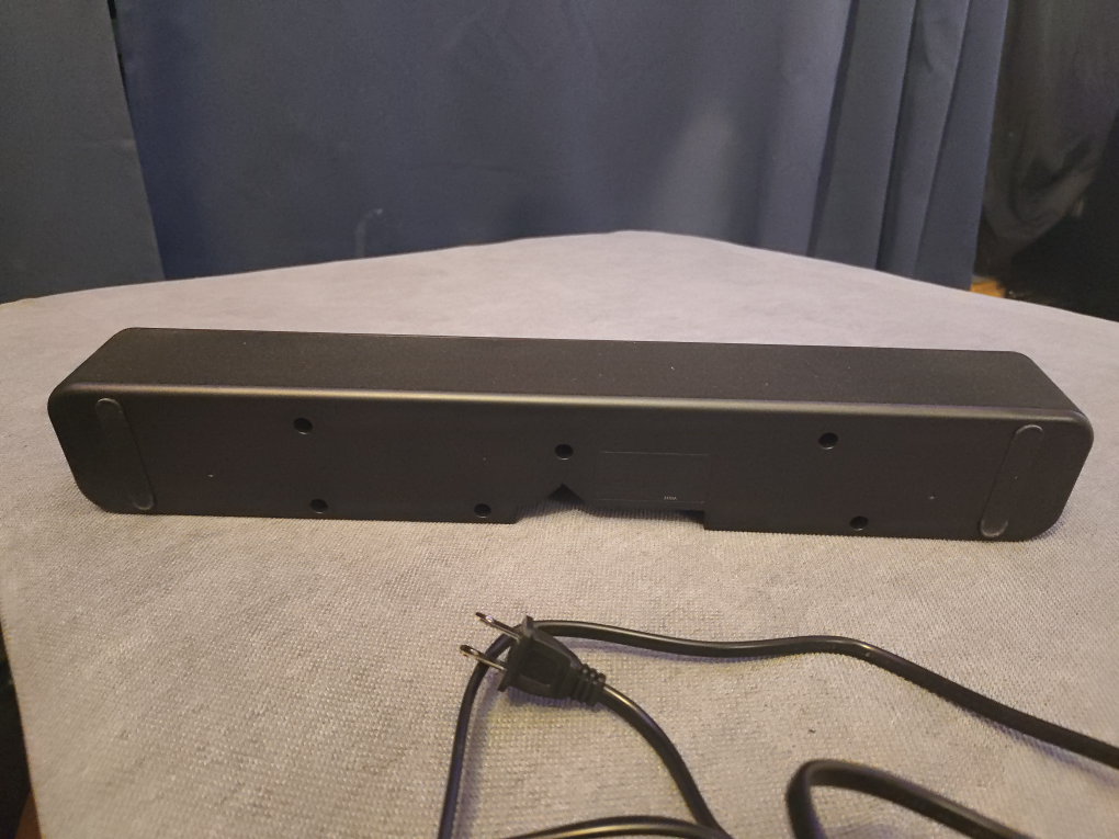 Soundbar  2.0 LED 2 speakers  Onn. image indicator(8)