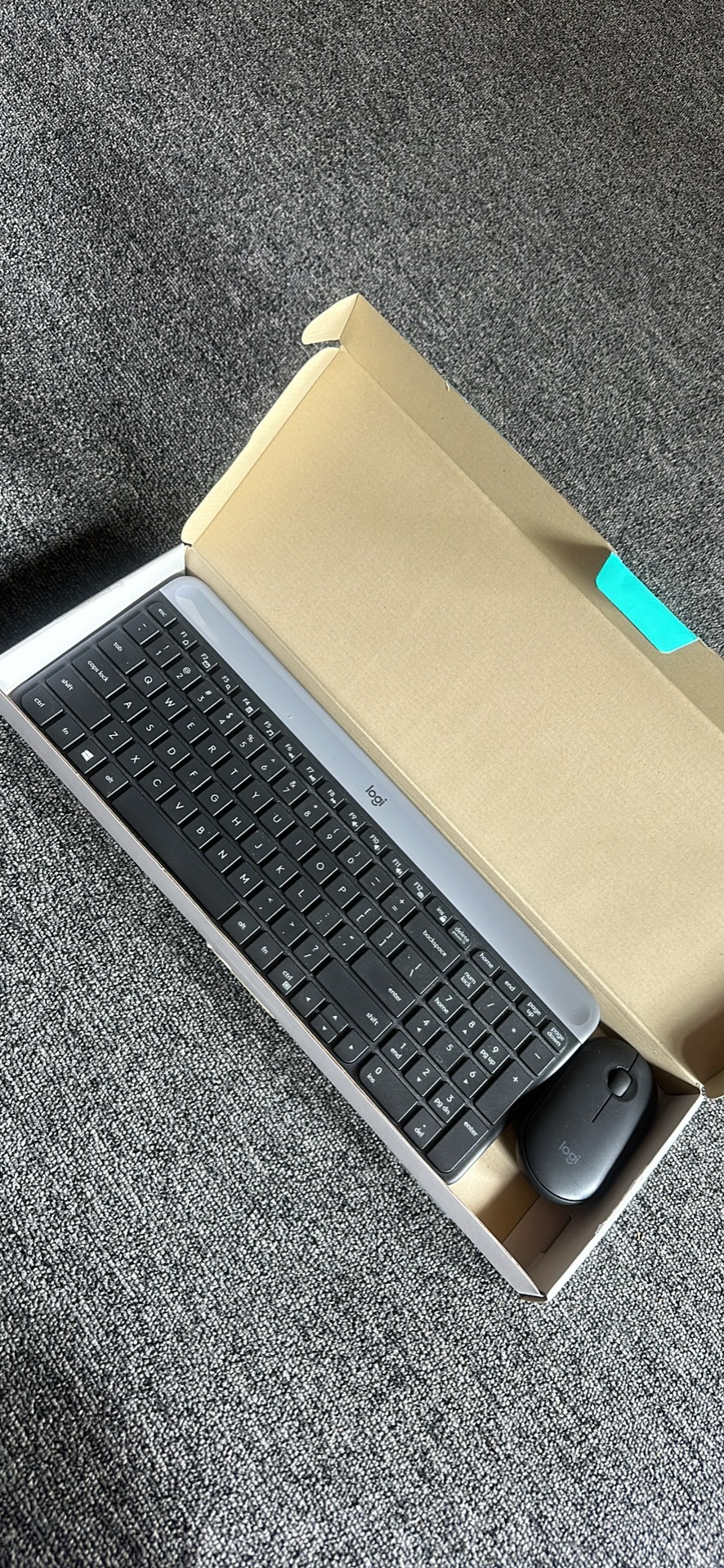 Logitech Keyboard - photo 2