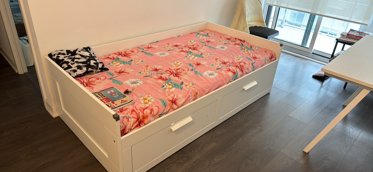 Brimnes daybed frame with 2 drawers with mattress