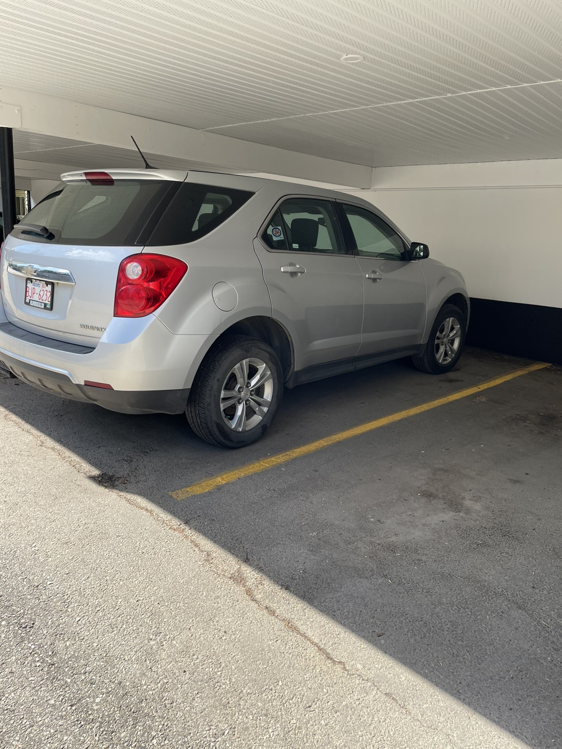 2014 Chevy Equinox LS - photo 2