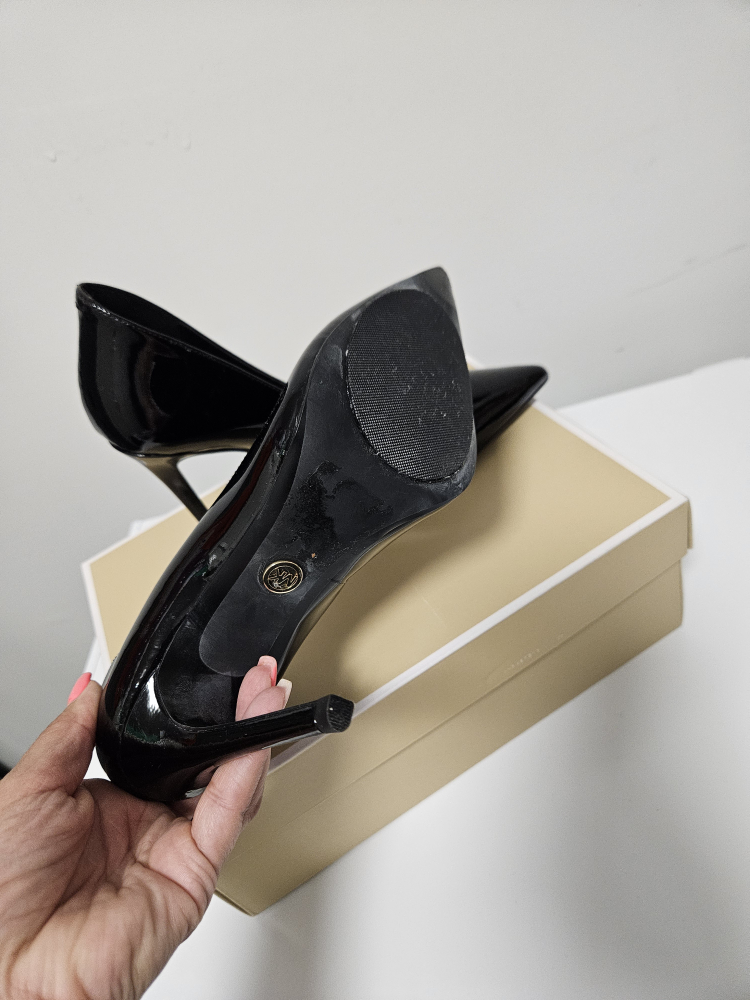 Michael Kors image indicator(3)