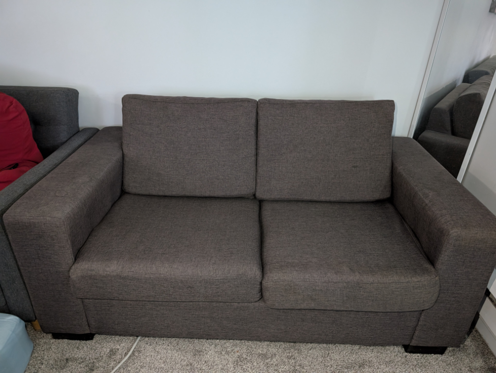 Comfortable Couch - photo 2