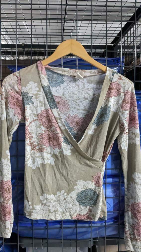 Floral stretch top