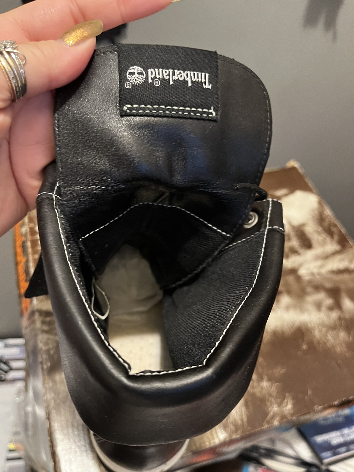 BN TIMBERLAND WOMENS BOOTS image indicator(4)