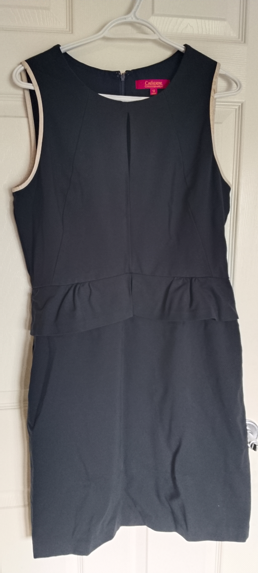 Women's bodycon dress thumbnail