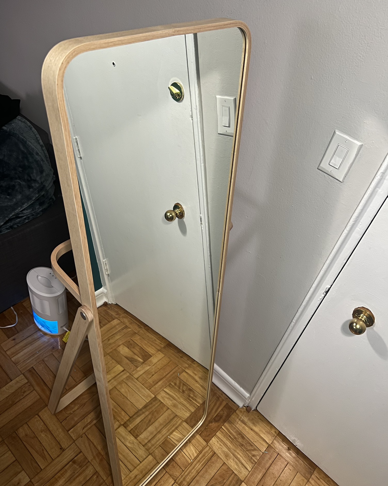 🔥 Moving IKEA IKORNNES NEW Standing Mirror *pick up only* - photo 4